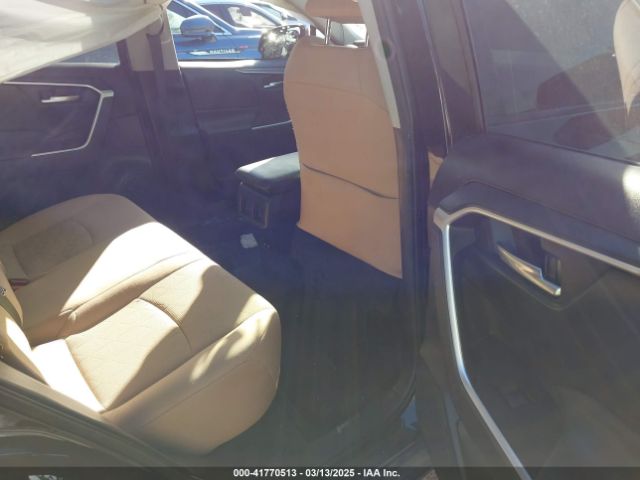 2T3W1RFV2MC132937 Toyota Rav4 Xle
