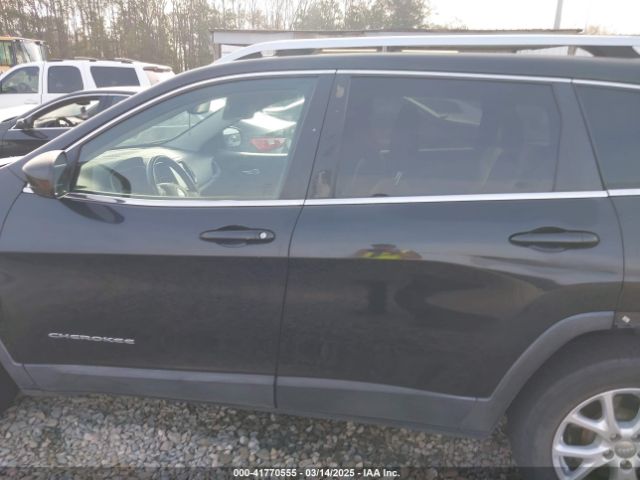 1C4PJMCS7EW180565 Jeep Cherokee Latitude