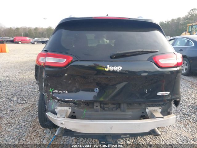 1C4PJMCS7EW180565 Jeep Cherokee Latitude