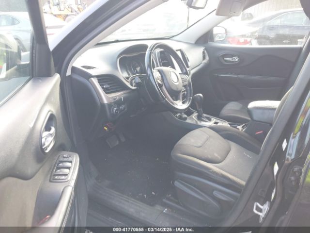 1C4PJMCS7EW180565 Jeep Cherokee Latitude