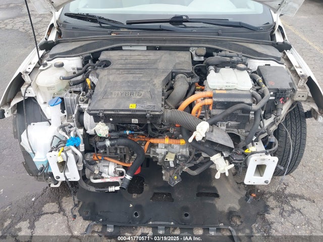 KMHC65LC3HU051703 Hyundai Ioniq Hybrid Blue