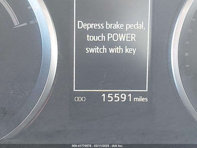 Toyota Highlander Hybrid Le 2019 5TDBGRFH3KS076303 Image 16