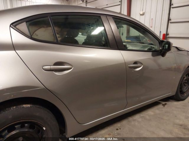 3MZBM1U7XEM118746 Mazda Mazda3 I Sport