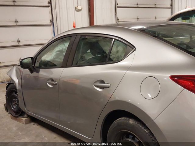 3MZBM1U7XEM118746 Mazda Mazda3 I Sport