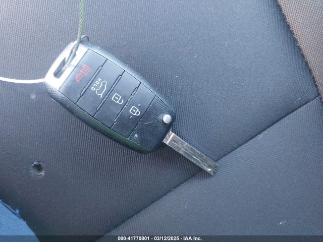KIA Soul 2019 KNDJN2A20K7694992 Image 11
