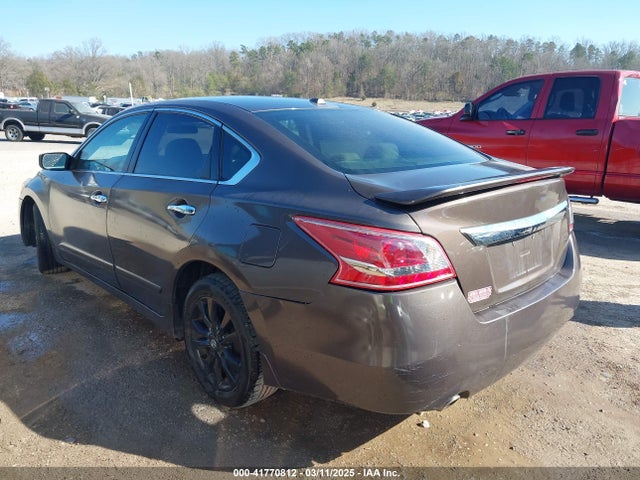 Nissan Altima 2.5 S 2015 1N4AL3AP2FC584603 Image 3