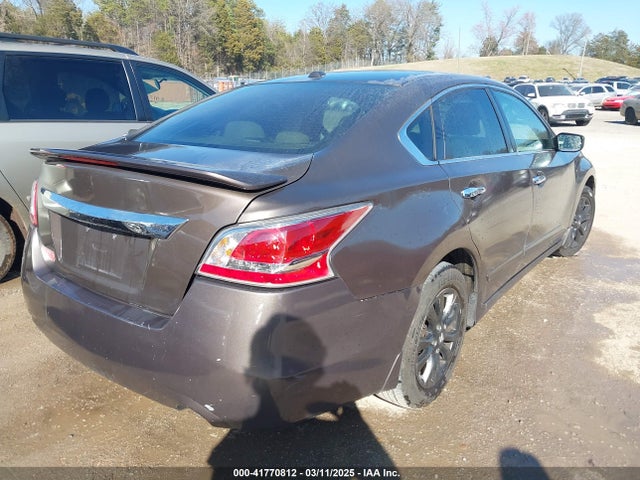 Nissan Altima 2.5 S 2015 1N4AL3AP2FC584603 Image 4