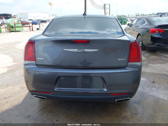 Chrysler 300 Touring Awd 2018 2C3CCARG8JH315799 Image 16