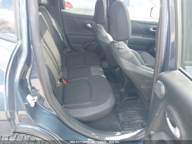 Jeep Renegade 2023 ZACNJDE18PPP14570 Image 8