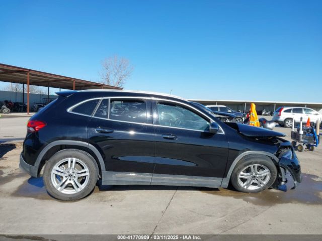 W1N4N4GB3NJ400971 Mercedes-Benz GLA 250