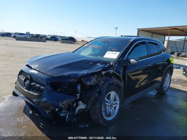 W1N4N4GB3NJ400971 Mercedes-Benz GLA 250