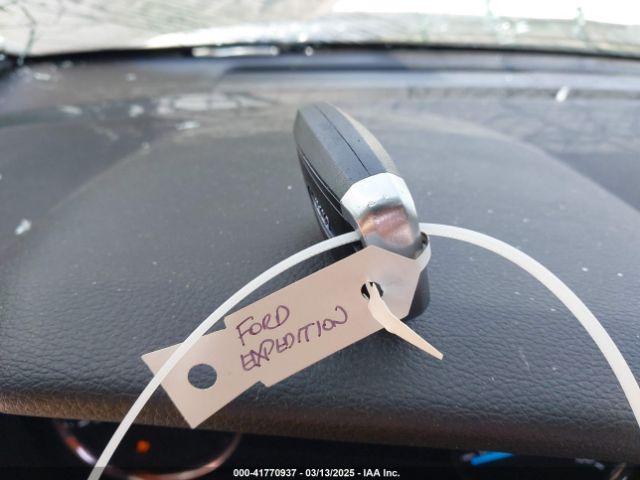 1FMJU1JT3MEA73083 Ford Expedition Xlt