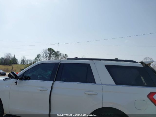 1FMJU1JT3MEA73083 Ford Expedition Xlt