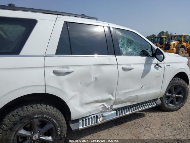 1FMJU1JT3MEA73083 Ford Expedition Xlt