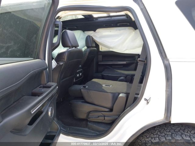1FMJU1JT3MEA73083 Ford Expedition Xlt