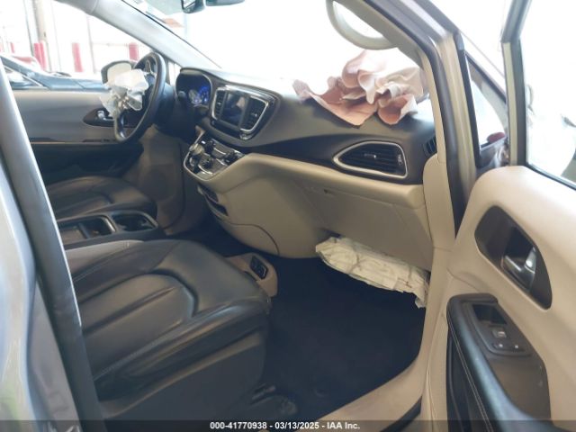 2C4RC1DG2MR506453 Chrysler Voyager Lxi