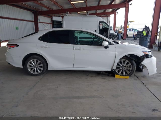 4T1B11HK5KU682107 Toyota CAMRY LE