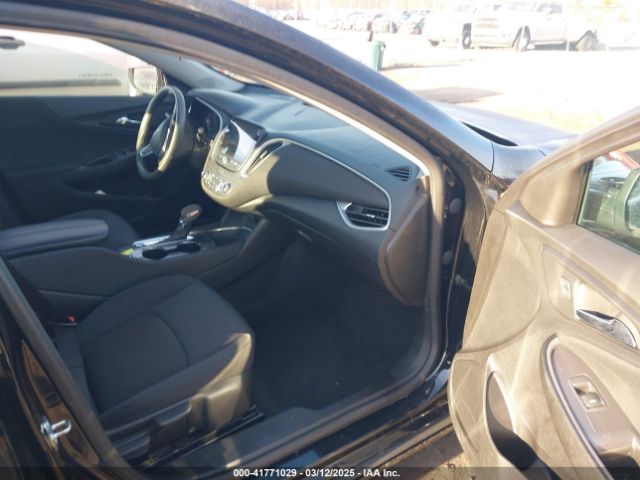 1G1ZD5ST1PF161215 Chevrolet Malibu Fwd 1lt