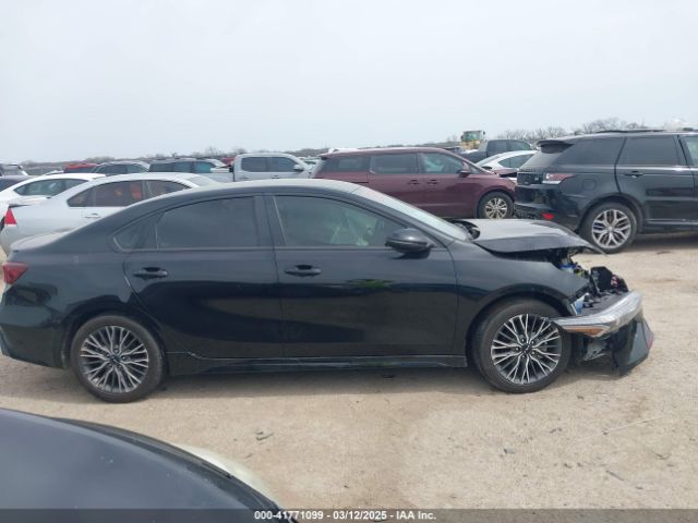 3KPF54AD9RE820957 KIA Forte Gt-line