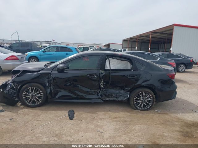 3KPF54AD9RE820957 KIA Forte Gt-line