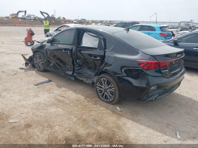 3KPF54AD9RE820957 KIA Forte Gt-line