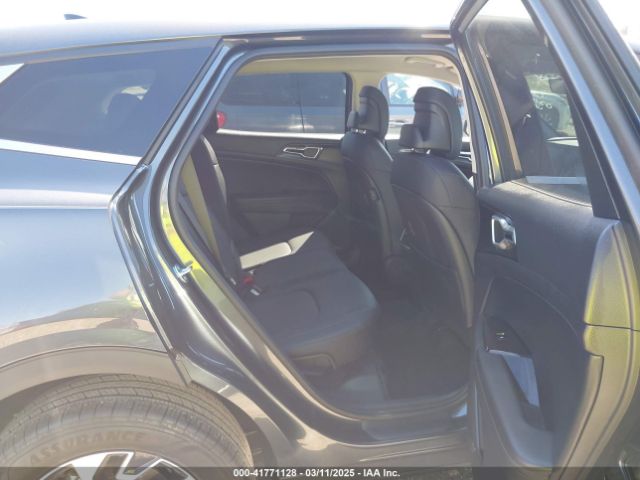 KNDPV3DF5R7258051 KIA Sportage Ex