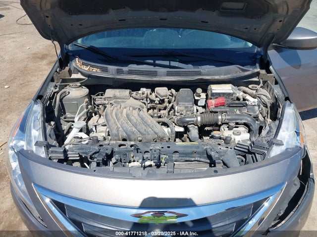 3N1CN7AP4HK429197 Nissan Versa 1.6 Sv