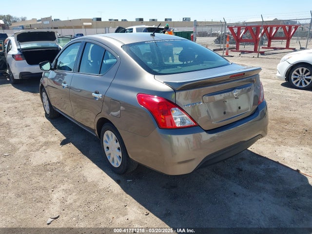 3N1CN7AP4HK429197 Nissan Versa 1.6 Sv