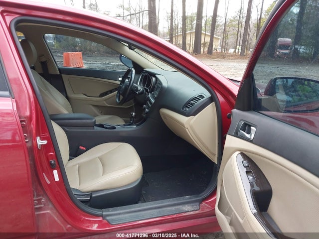 41771296 :رقم المزاد ، 5XXGN4A76FG511366 vin ، 2015 Kia Optima Ex مزاد بيع