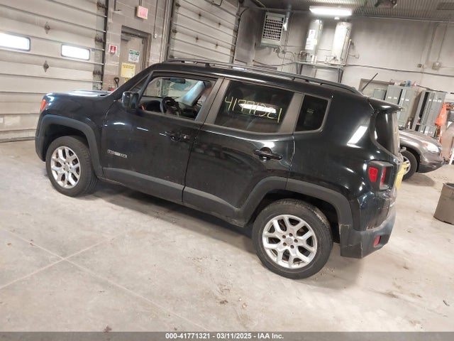 ZACCJBBT0FPB73665 Jeep Renegade Latitude