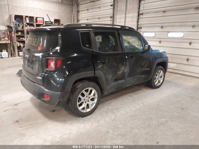 ZACCJBBT0FPB73665 Jeep Renegade Latitude