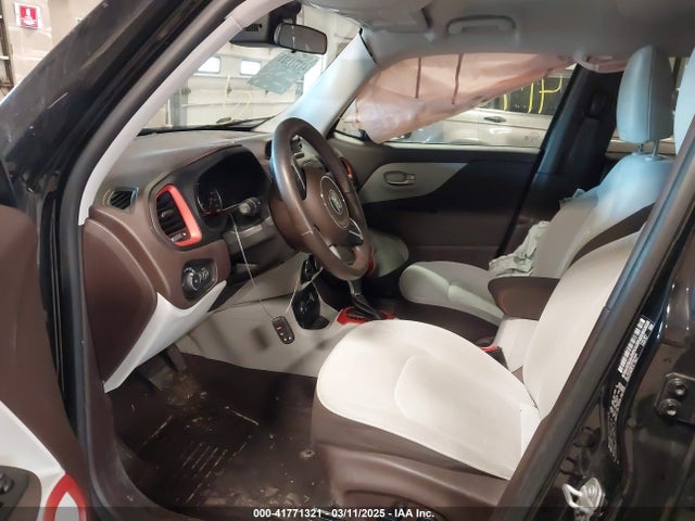 ZACCJBBT0FPB73665 Jeep Renegade Latitude