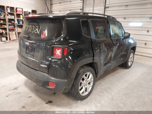 ZACCJBBT0FPB73665 Jeep Renegade Latitude