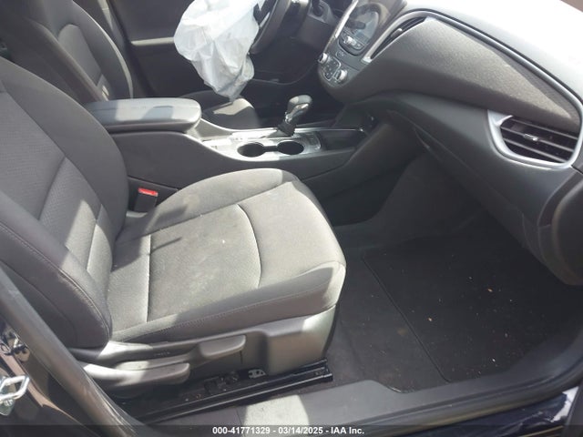 1G1ZD5ST9PF220351 Chevrolet Malibu Fwd 1lt