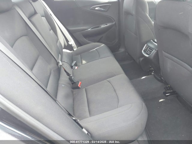 1G1ZD5ST9PF220351 Chevrolet Malibu Fwd 1lt
