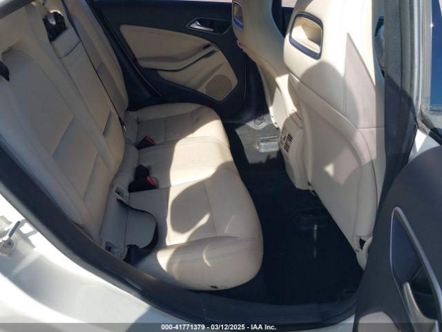 2016 MERCEDES-BENZ CLA 250 WDDSJ4EB8GN338773 Photo 7