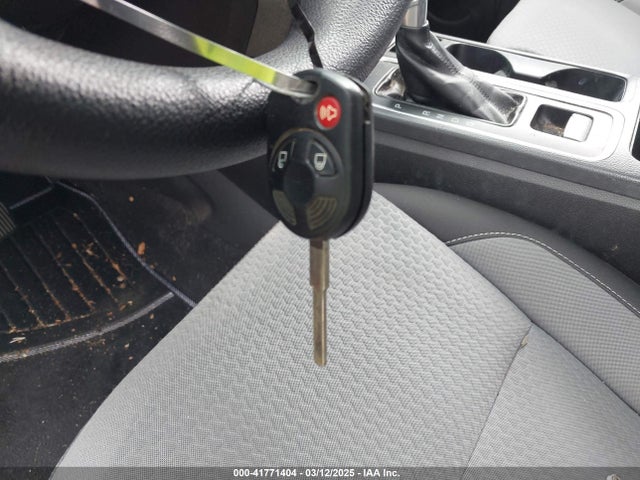 1FMCU0GDXHUA54741 Ford ESCAPE SE