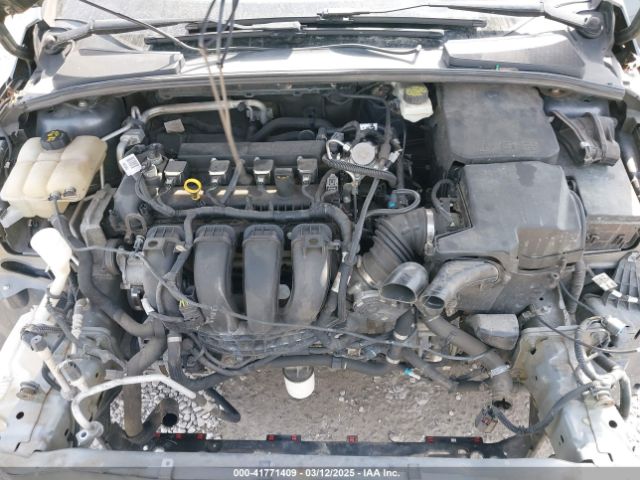 1FADP3F24HL243608 Ford FOCUS SE