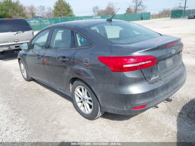1FADP3F24HL243608 Ford FOCUS SE