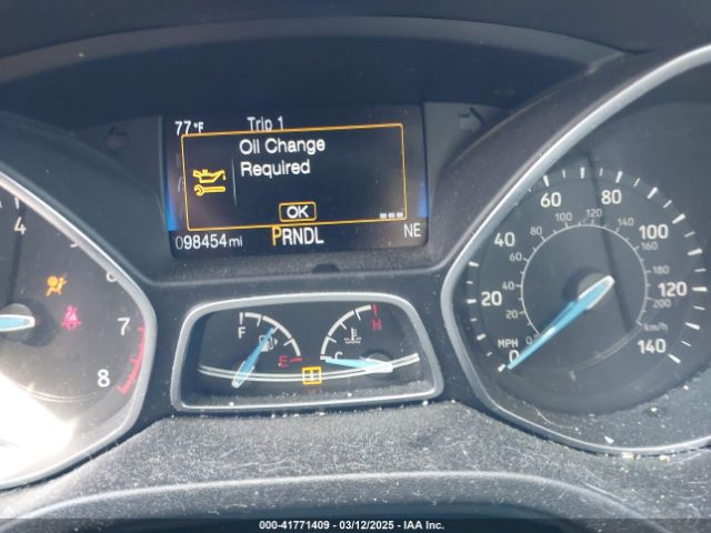 1FADP3F24HL243608 Ford FOCUS SE