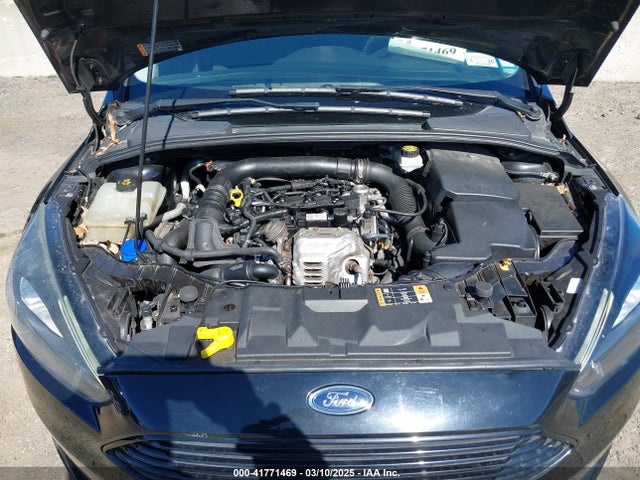 Ford FOCUS SE 2017 1FADP3FE3HL212196 Image 10