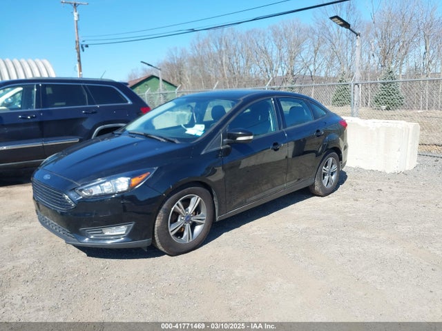 Ford FOCUS SE 2017 1FADP3FE3HL212196 Image 2