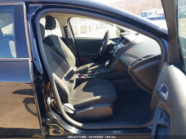 Ford FOCUS SE 2017 1FADP3FE3HL212196 Image 5