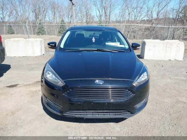 Ford FOCUS SE 2017 1FADP3FE3HL212196 Image 6