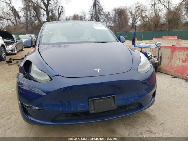7SAYGDEE9RA269882 Tesla Model Y Long Range Dual Motor All-wheel Drive