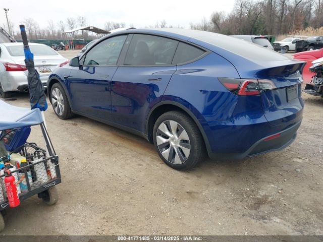 7SAYGDEE9RA269882 Tesla Model Y Long Range Dual Motor All-wheel Drive