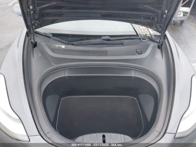 2018 TESLA MODEL 3 5YJ3E1EA3JF043806 Photo 9
