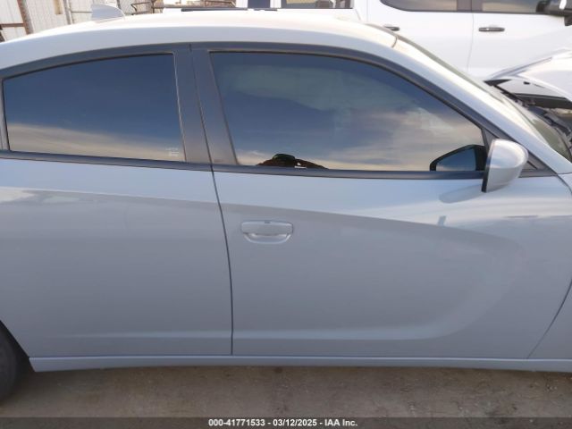 2C3CDXJG7NH214111 Dodge Charger Sxt Awd
