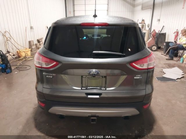 1FMCU9G92GUC79508 Ford ESCAPE SE