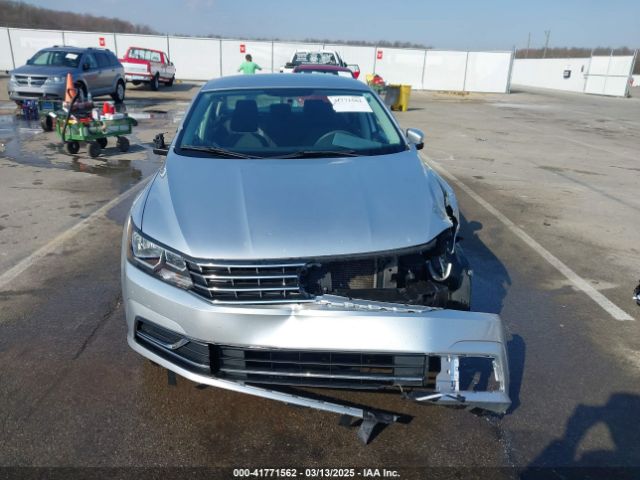 1VWAS7A37GC051937 Volkswagen Passat 1.8t S